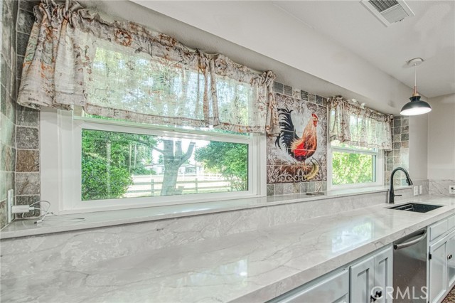 Detail Gallery Image 8 of 70 For 3389 E Olive, Merced,  CA 95340 - 3 Beds | 2 Baths