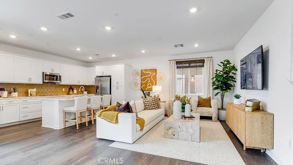 1332 Thunderbolt Lane