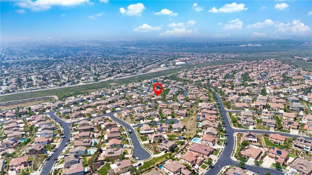 12729 Indian Ocean Drive, Etiwanda CA: https://media.crmls.org/medias/c00ff48a-c30e-420b-b52f-e9b4387c3359.jpg