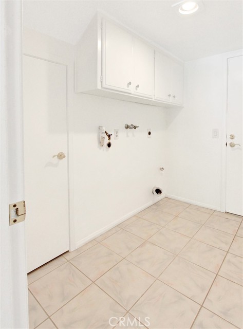 20472 Via Marwah, Yorba Linda CA: https://media.crmls.org/medias/c01004c9-443b-4af1-aa05-58591e1d4d6d.jpg