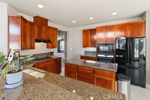 Detail Gallery Image 16 of 50 For 3013 Da Vinci Ct, Modesto,  CA 95355 - 5 Beds | 3 Baths