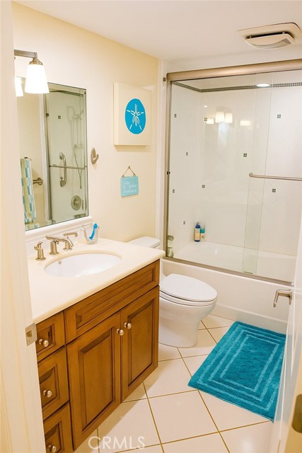 Detail Gallery Image 4 of 27 For 100 Paseo De La Playa, Redondo Beach,  CA 90277 - 1 Beds | 1 Baths