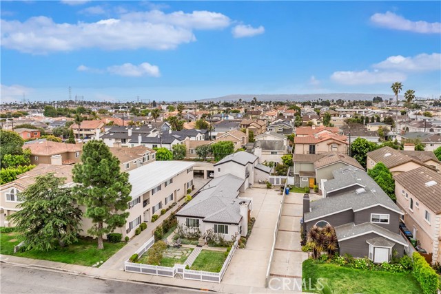 2222 Curtis Avenue, Redondo Beach CA: https://media.crmls.org/medias/c01249e1-de0b-4696-a5a8-bae84ae9df27.jpg