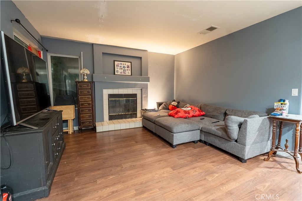 MLS #CV25232829 image #7