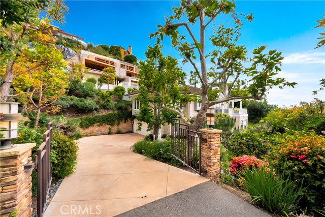 Detail Gallery Image 6 of 65 For 803 Gainsborough Dr, Laguna Beach,  CA 92651 - 3 Beds | 3/1 Baths