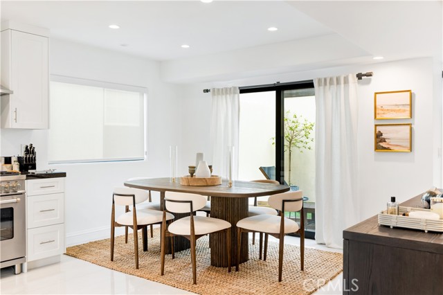 Detail Gallery Image 9 of 45 For 707 Begonia Ave, Corona Del Mar,  CA 92625 - 5 Beds | 5/1 Baths