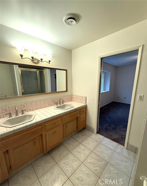 Detail Gallery Image 13 of 15 For 2825 Kootenay Ct, Bakersfield,  CA 93309 - 3 Beds | 2 Baths