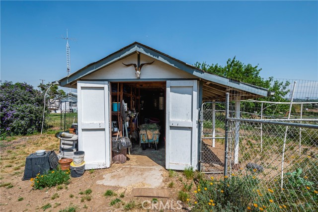 5535 Charlotte Lane, Jurupa Valley CA: https://media.crmls.org/medias/c0157b37-1c54-4817-ac4c-41984ba2cfc8.jpg