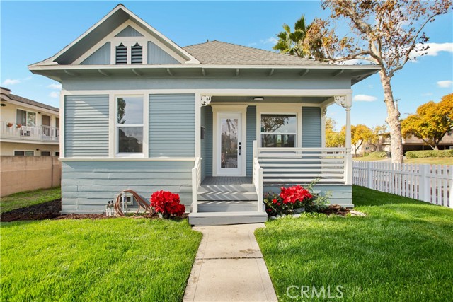 Front Image Thumbnail for CRDW25260112