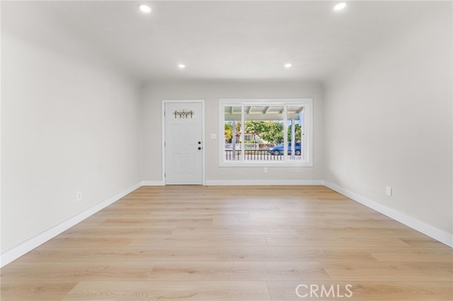 Detail Gallery Image 5 of 27 For 2802 Granada Ave, El Monte,  CA 91733 - 3 Beds | 2 Baths