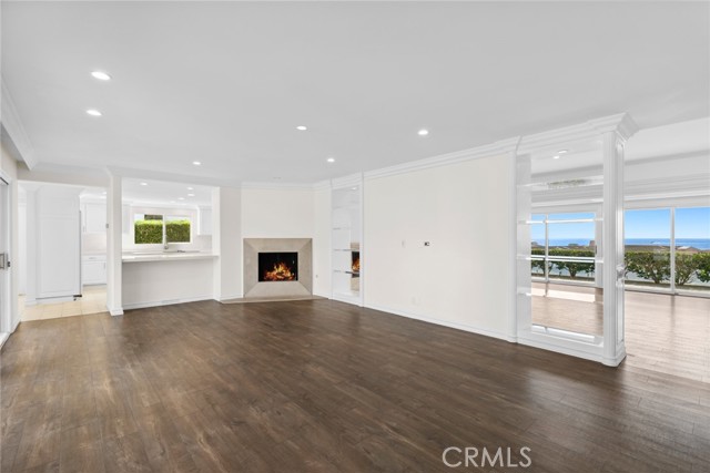 4519 Camden Drive, Corona del Mar CA: https://media.crmls.org/medias/c016d0d2-55a7-40b7-92b2-7ef95fd15148.jpg