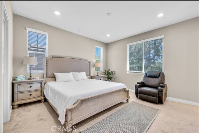 Detail Gallery Image 13 of 25 For 40 Riverton St, Pomona,  CA 91766 - 4 Beds | 4 Baths