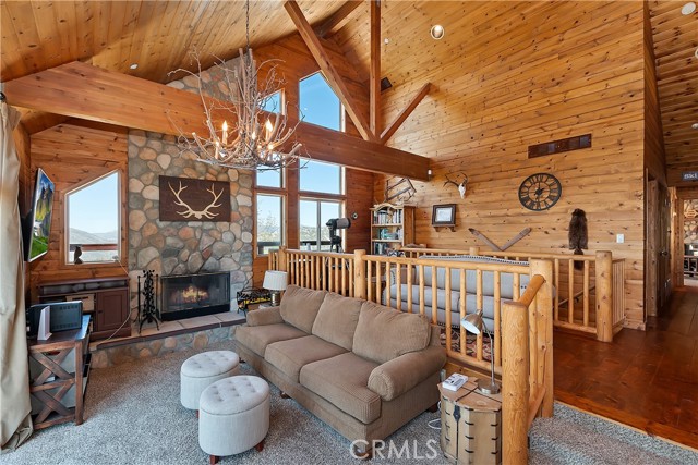 Detail Gallery Image 10 of 75 For 175 N Trails End Rd, Green Valley Lake,  CA 92341 - 5 Beds | 2 Baths