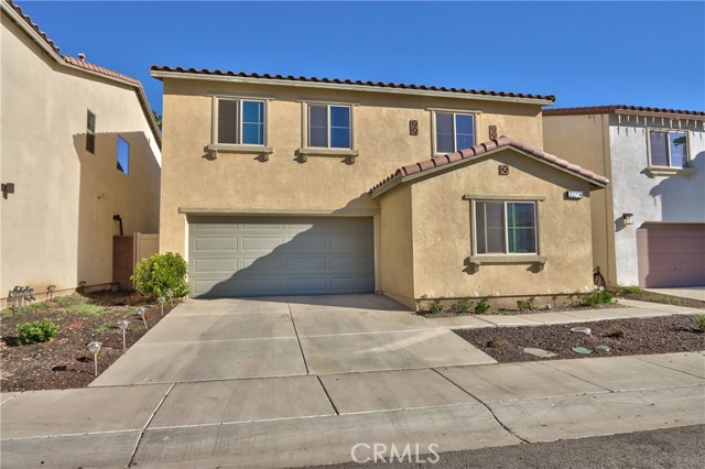 Detail Gallery Image 2 of 44 For 32774 Shorecrest Way, Lake Elsinore,  CA 92530 - 3 Beds | 2/1 Baths