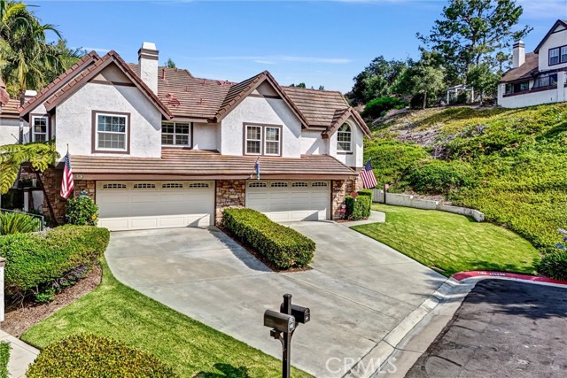 Detail Gallery Image 3 of 68 For 6136 E Morningview Dr #31,  Anaheim Hills,  CA 92807 - 3 Beds | 4 Baths