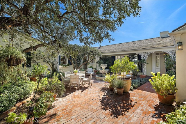 Detail Gallery Image 8 of 41 For 31571 Bluff Dr, Laguna Beach,  CA 92651 - 3 Beds | 3 Baths