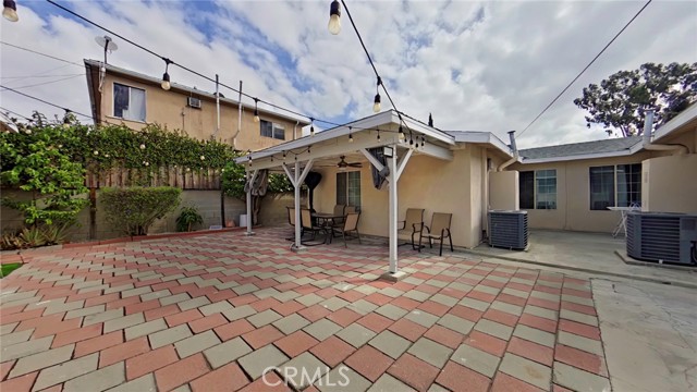 5633 Denny photo 11