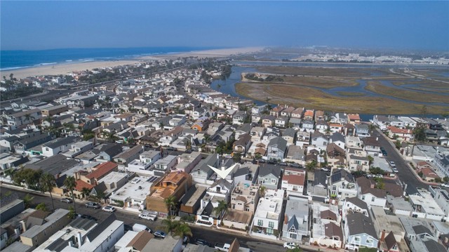 Detail Gallery Image 45 of 50 For 309 N Walnut St, Newport Beach,  CA 92663 - 4 Beds | 4 Baths