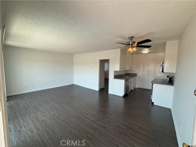 Detail Gallery Image 10 of 21 For 3710 Garnet St #202,  Torrance,  CA 90503 - 1 Beds | 1 Baths