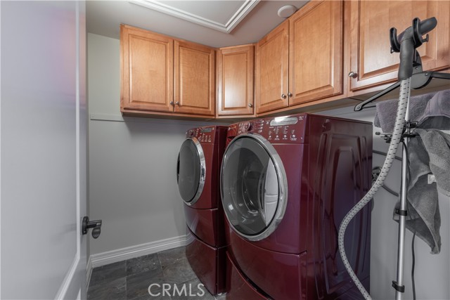 Detail Gallery Image 39 of 42 For 6432 Weidlake Dr, Los Angeles,  CA 90068 - 4 Beds | 3/1 Baths