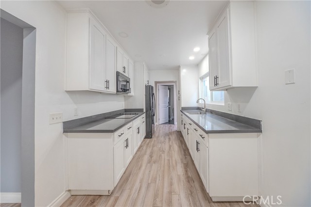 Detail Gallery Image 8 of 41 For 5709 E Beverly Bld, Los Angeles,  CA 90022 - 4 Beds | 2 Baths