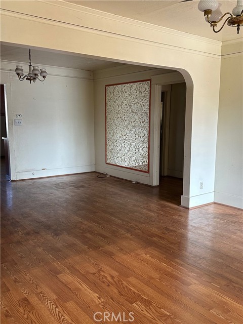 5255 Sumner Avenue, Los Angeles CA: https://media.crmls.org/medias/c01bd037-d6c8-48df-ad7b-1a8c1fecf104.jpg