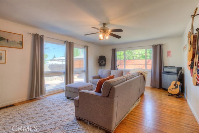 Detail Gallery Image 16 of 41 For 2225 Mariposa Ave, Chico,  CA 95926 - 3 Beds | 2 Baths