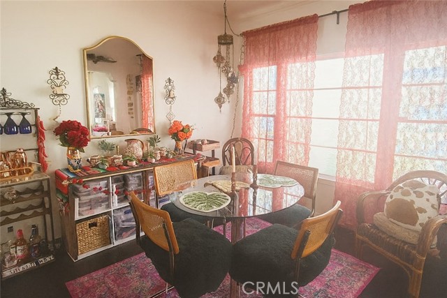 4522 Saint Elmo Drive, Los Angeles CA: https://media.crmls.org/medias/c01d5620-c6e4-4f46-b53b-e385b056f57e.jpg