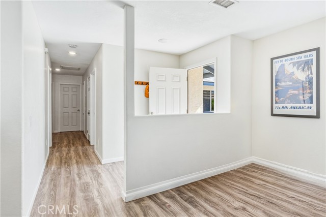 Detail Gallery Image 3 of 35 For 57826 Joshua, Yucca Valley,  CA 92284 - 3 Beds | 2 Baths