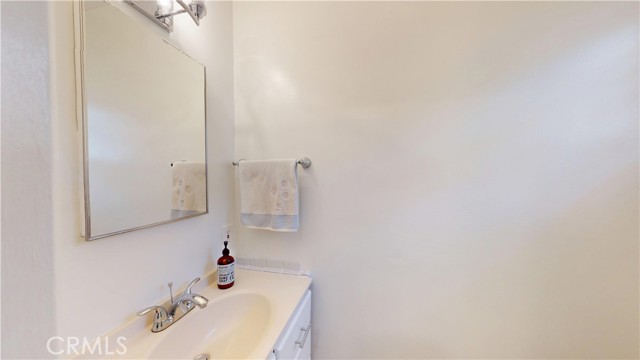 13322 Valleyheart N Drive, Sherman Oaks CA: https://media.crmls.org/medias/c01dfa7c-863b-47d8-b1a3-df1d17c4972f.jpg