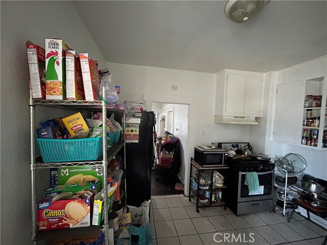 Detail Gallery Image 6 of 21 For 1260 E 49th St, Los Angeles,  CA 90011 - – Beds | – Baths