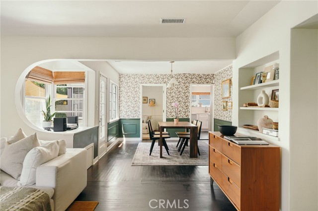 2319 S Corning Street, Los Angeles CA: https://media.crmls.org/medias/c01e473d-c5ab-40a7-ab71-121798edd0a2.jpg