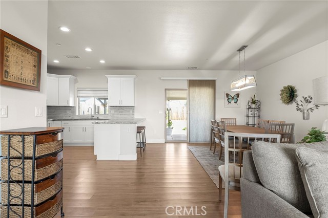 Detail Gallery Image 5 of 39 For 638 Circlewood, Paradise,  CA 95969 - 3 Beds | 2 Baths