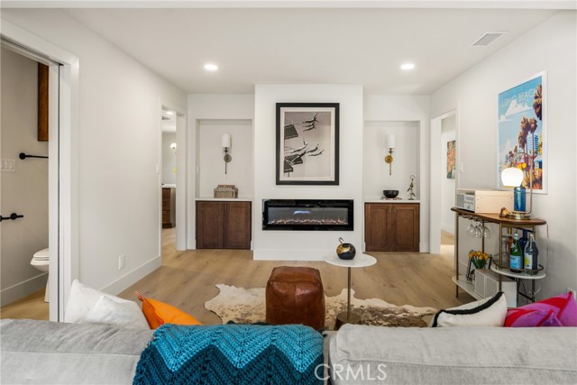 Image 29 of 69 For 1949 Chatwin Avenue