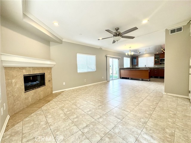 Detail Gallery Image 2 of 27 For 2219 Grant Ave #C,  Redondo Beach,  CA 90278 - 3 Beds | 2/1 Baths