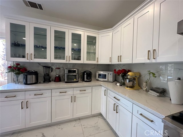 Image 13 of 32 For 45700 Adler Lane