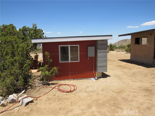 Detail Gallery Image 16 of 28 For 8626 La Contenta Rd, Yucca Valley,  CA 92284 - 2 Beds | 1 Baths