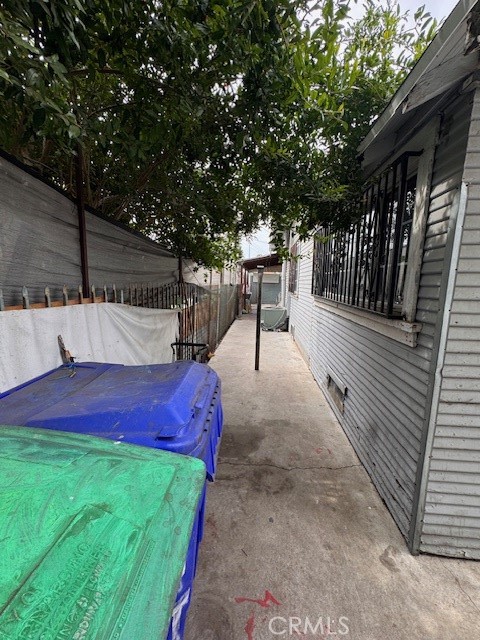 1767 N E Street, San Bernardino CA: https://media.crmls.org/medias/c0214aef-8455-4ec1-b465-8080452dd300.jpg