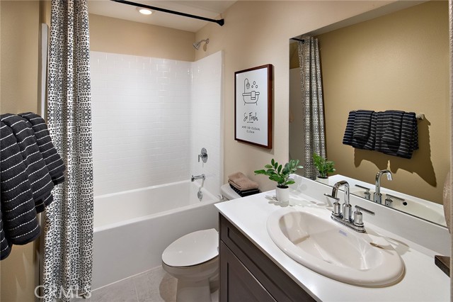 Detail Gallery Image 15 of 20 For 8175 Perada St, Jurupa Valley,  CA 92509 - 4 Beds | 3 Baths