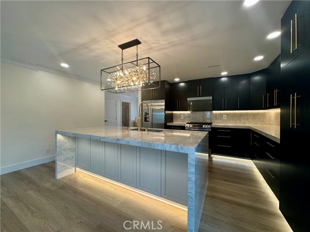 Detail Gallery Image 4 of 14 For 954 Capital St, Costa Mesa,  CA 92627 - 4 Beds | 3 Baths