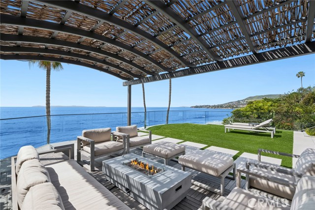 Detail Gallery Image 32 of 56 For 921 Gaviota Dr, Laguna Beach,  CA 92651 - 7 Beds | 7/1 Baths