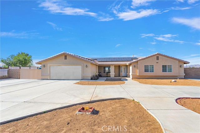 Detail Gallery Image 1 of 23 For 22784 Lone Eagle Rd, Apple Valley,  CA 92308 - 4 Beds | 2 Baths
