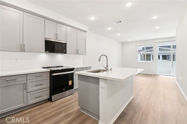 Detail Gallery Image 9 of 37 For 2007 Saltbush Dr, San Marcos,  CA 92069 - 3 Beds | 3 Baths