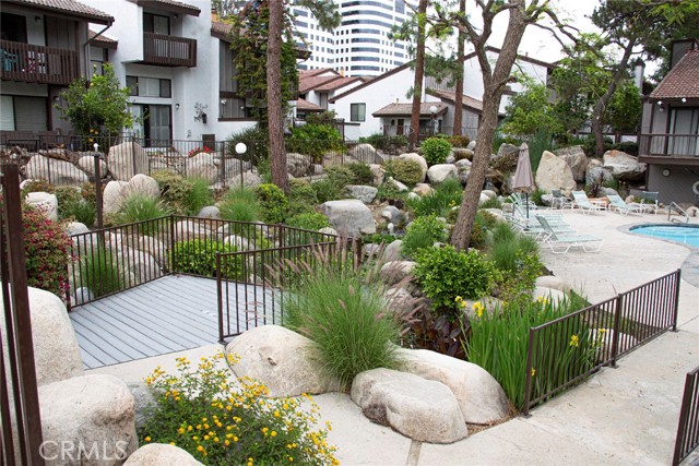 Detail Gallery Image 17 of 21 For 6275 Canoga Ave #73,  Woodland Hills,  CA 91367 - 2 Beds | 1 Baths