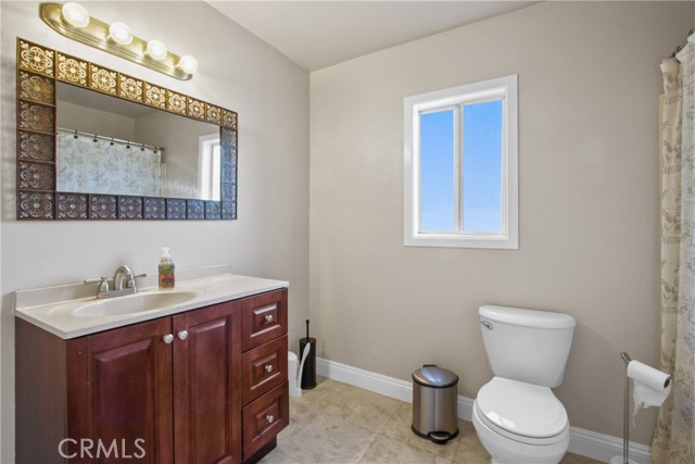 Detail Gallery Image 16 of 21 For 5719 Blackthorne Ave, Lakewood,  CA 90712 - 3 Beds | 2 Baths