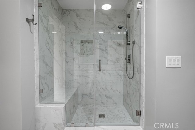 1575 La Venta Drive, Westlake Village CA: https://media.crmls.org/medias/c0247f89-ec00-4ccb-8f5d-ae656d94f9f1.jpg