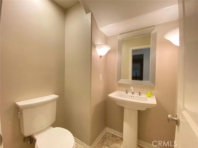 Detail Gallery Image 14 of 46 For 6430 Sheffield Street, Chino,  CA 91710 - 4 Beds | 3/1 Baths