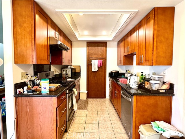 1437 Forest Glen, Hacienda Heights CA: https://media.crmls.org/medias/c024cbd0-42c6-41b6-8a0e-2e7b5f186250.jpg