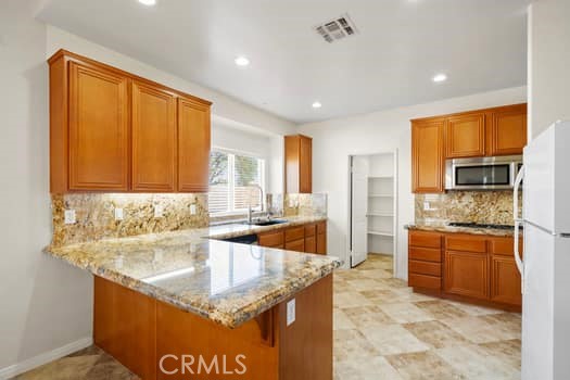 Detail Gallery Image 14 of 40 For 2733 Sweetwater Dr, Blythe,  CA 92225 - 4 Beds | 3 Baths