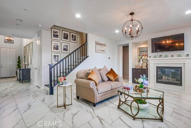 Detail Gallery Image 12 of 38 For 6850 Lucite Dr, Corona,  CA 92880 - 5 Beds | 3/1 Baths